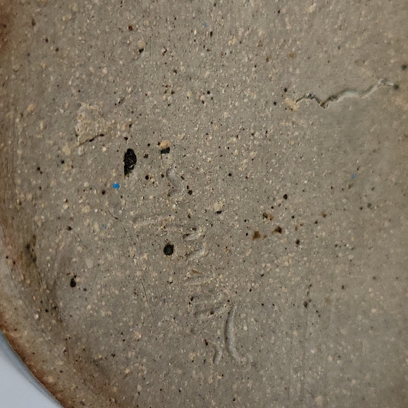 Two Toned Ceramic Coffee Mug With Raised Pig Design - Picture 9 of 11